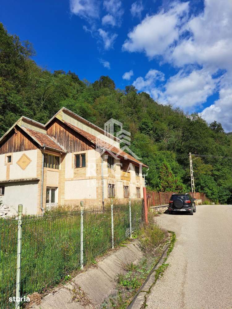 Casă spațioasă cu teren generos – Dăbâca - Imagine principală: 1/1