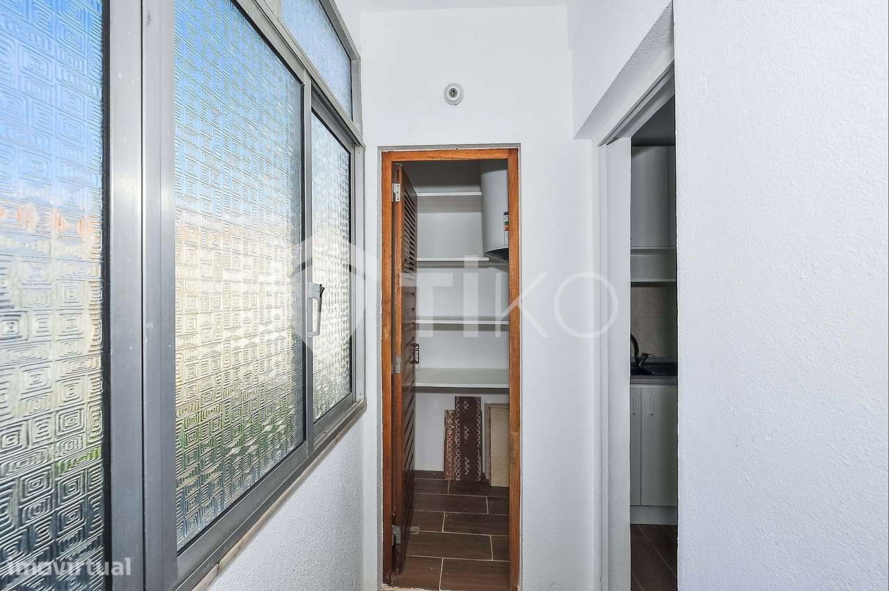 Apartamento T3 renovado no Montalvão, Setúbal-9