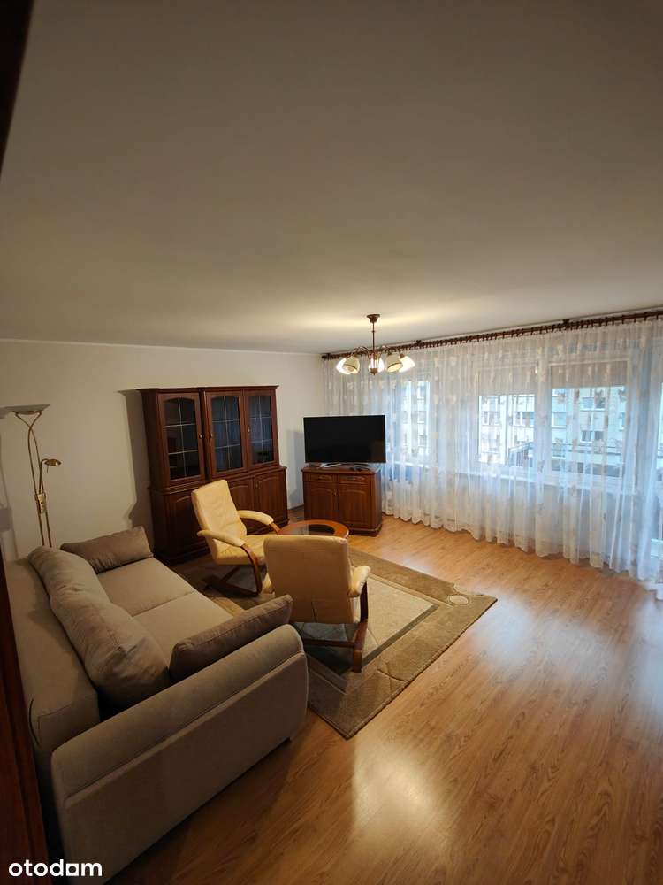 Przestronne 3-pokojowe mieszkanie z balkonem w centrum Płocka - Pełny obrazek: 4/15