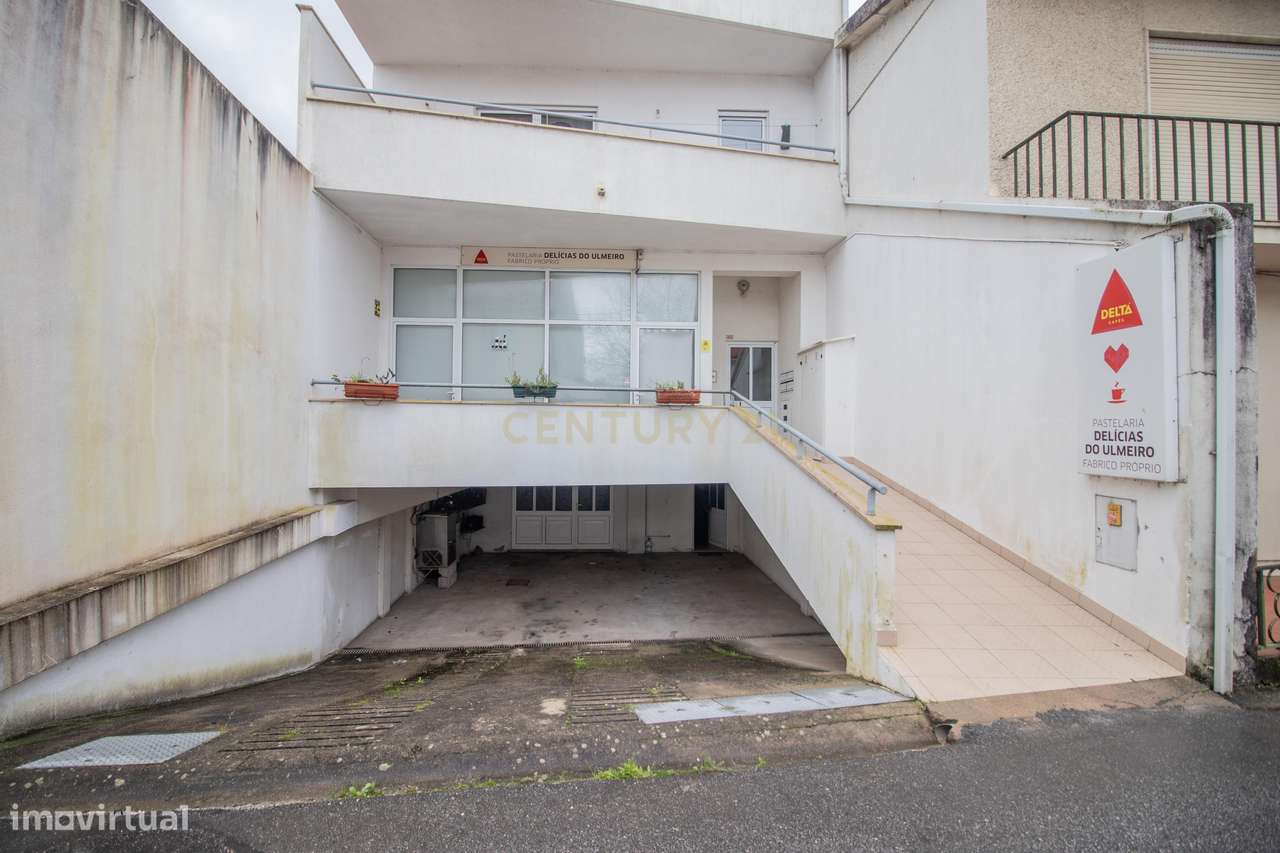 Pastelaria Totalmente Equipada para venda no Centro da Granja do Ulmei - Grande imagem: 3/23