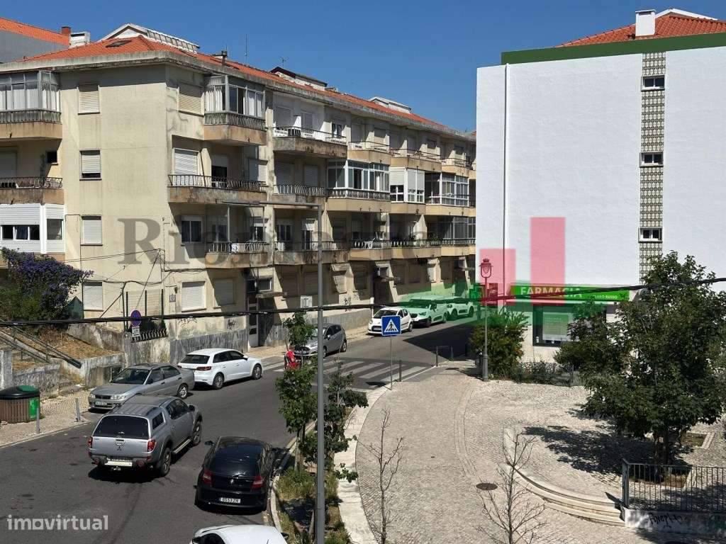 Apartamento T4 - Rio de Mouro-27