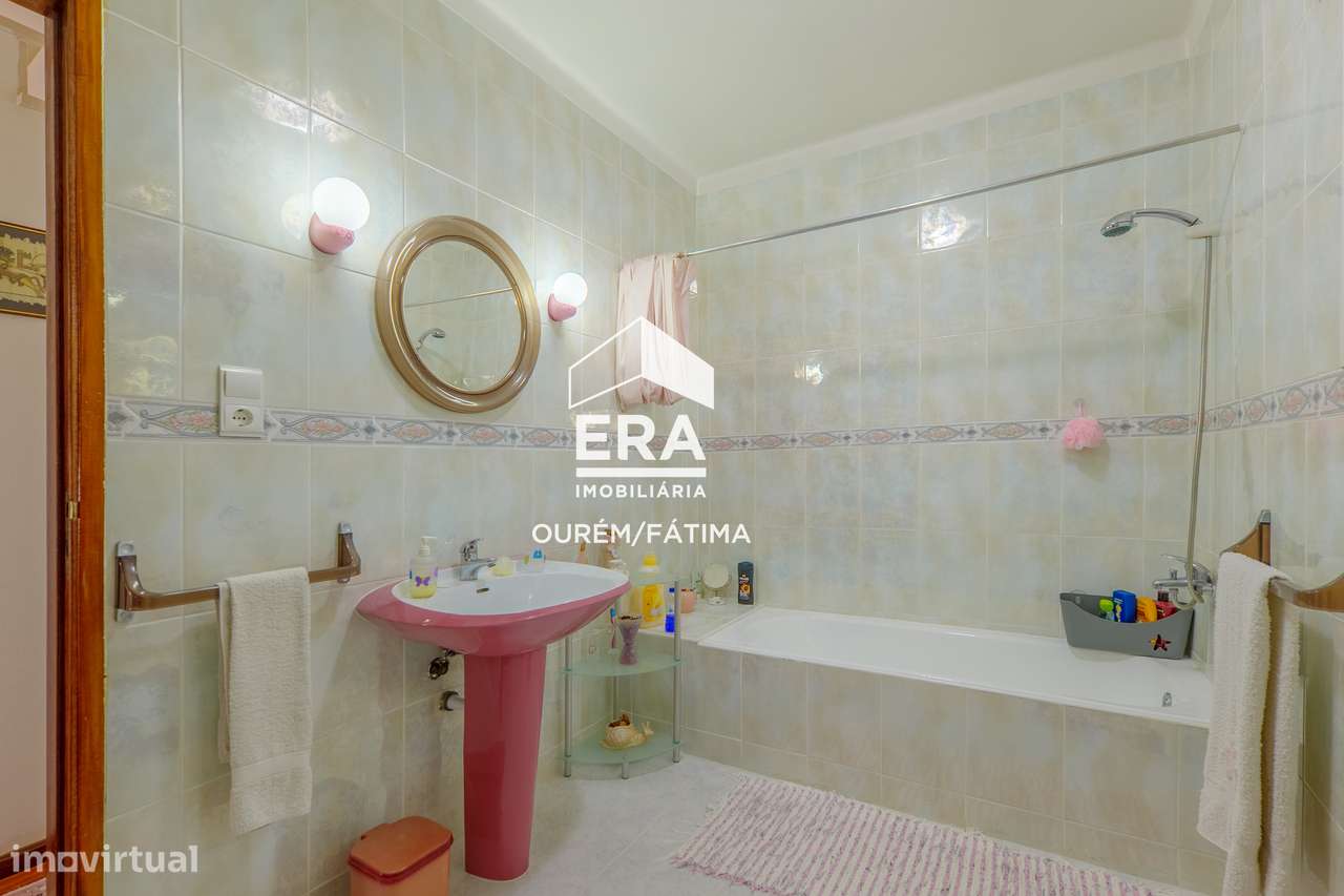 Moradia T5, Rio de Couros, Ourém-35