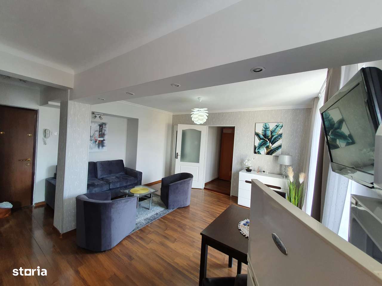 EE/775 De închiriat apartament cu 2 camere în Tg Mureș - Ultracentral - Imagine principală: 2/7