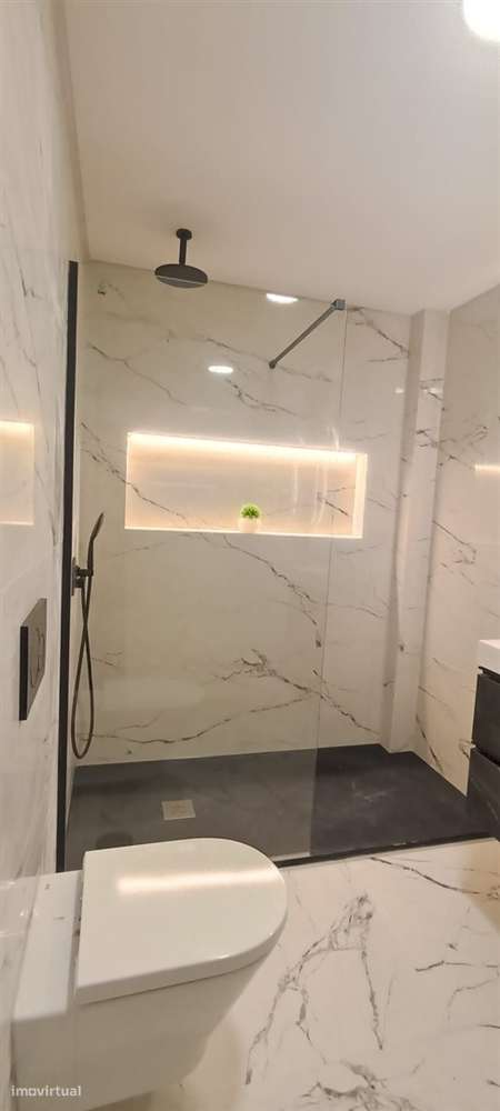 Moradia Independente T4 na Herdade da Aroeira com piscina, garagem a 2-46