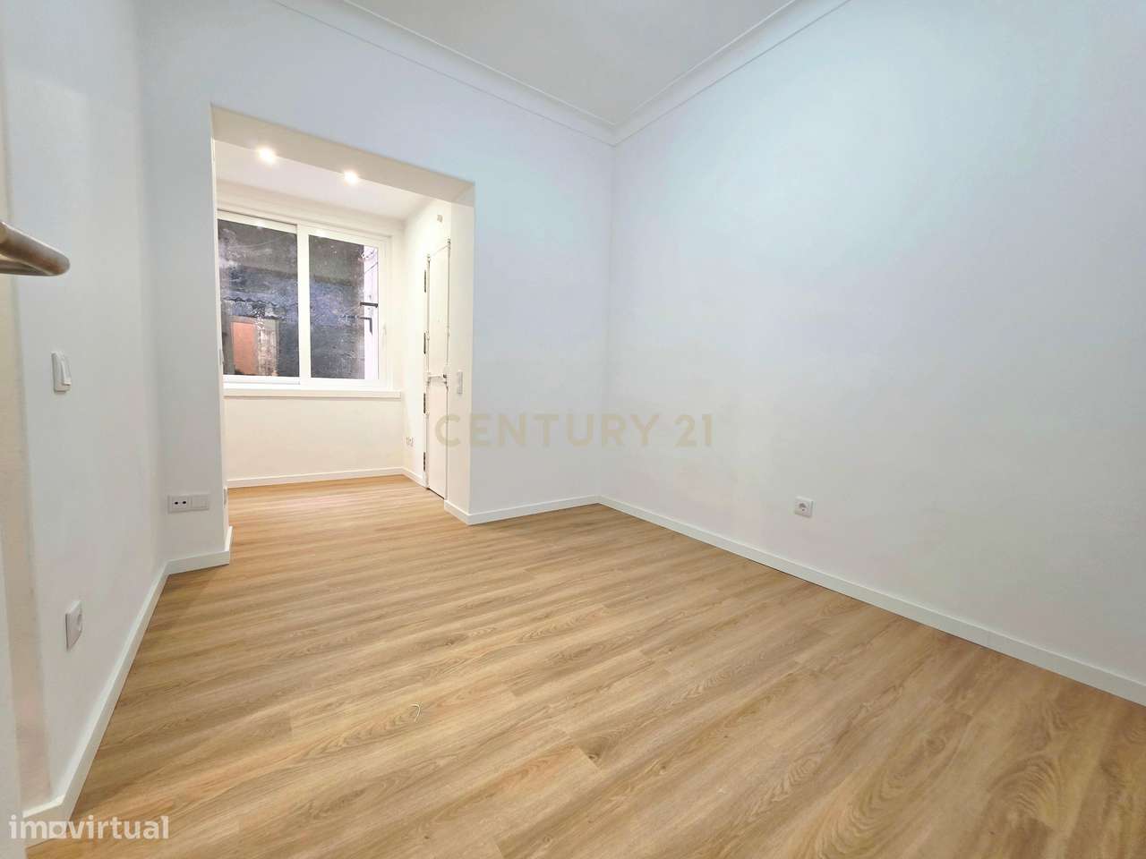 Apartamento T1 totalmente remodelado perto da Av. de Roma - Grande imagem: 4/19