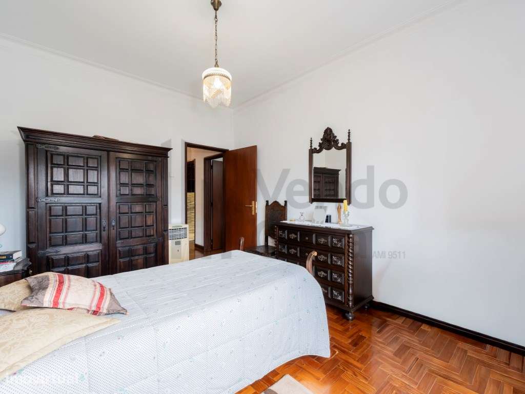 Vende-se T6+1 Braga À Av. Liberdade-33