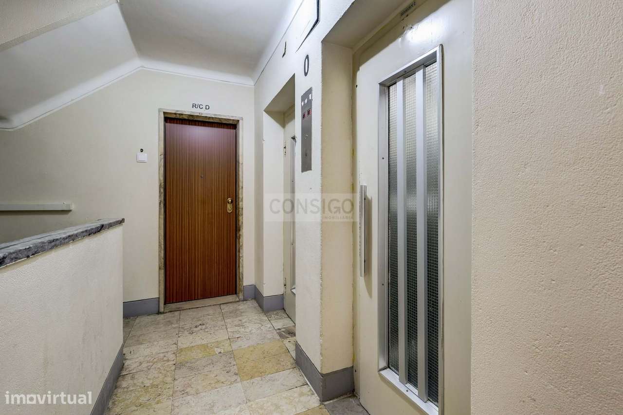 Apartamento t1 à venda na Rua Dom Dinis-22