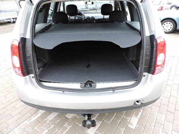 Dacia Duster 1.5 dCi 4x4 Laureate - 13