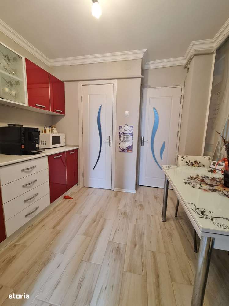 Vanzare apartament 3 camere dec in Galati, Sid-Vest, parter cu gradina-3