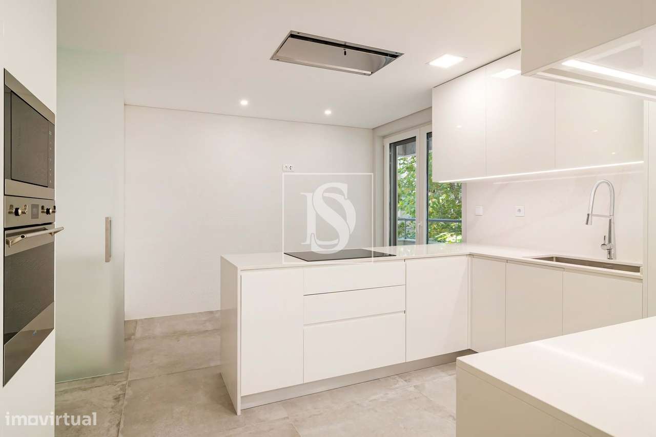 Apartamento Novo de Alta Qualidade em Carcavelos – 3 Frentes, Varandas-12