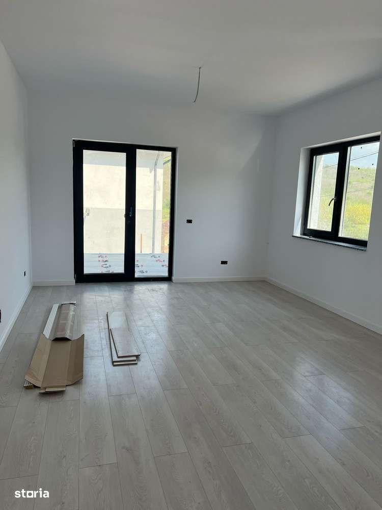 Casa 4 camere, Rediu, 110 mp, cu beci  €209.000 Cod Oferta: 9869-8