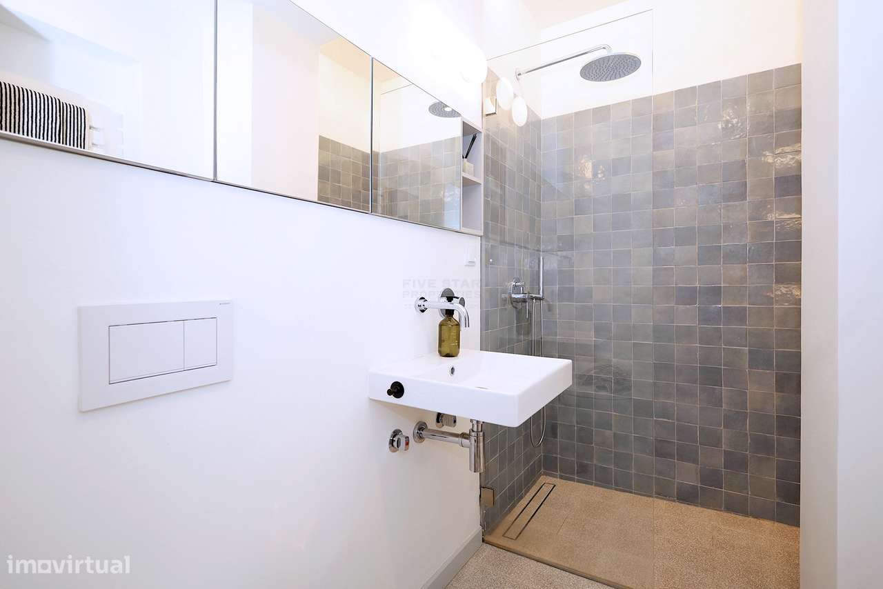 Apartamento T1 – Lapa – 70m2  Renovado – Mobilado-12