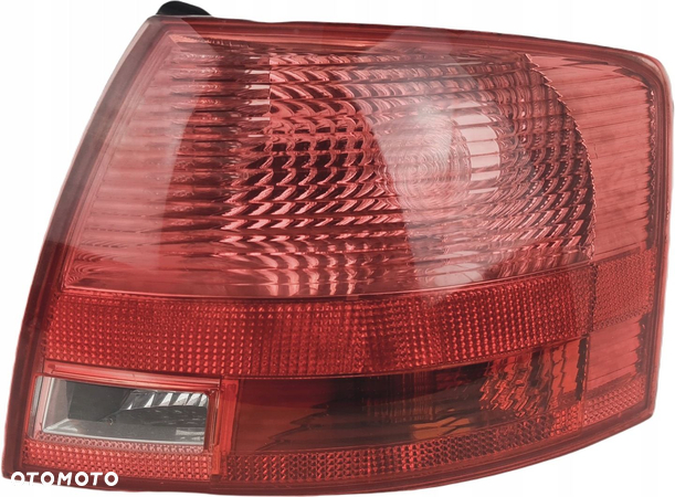 AUDI A4 B7 LAMPA TYLNA TYŁ PRAWA W BŁOTNIK KOMBI DEPO - 1