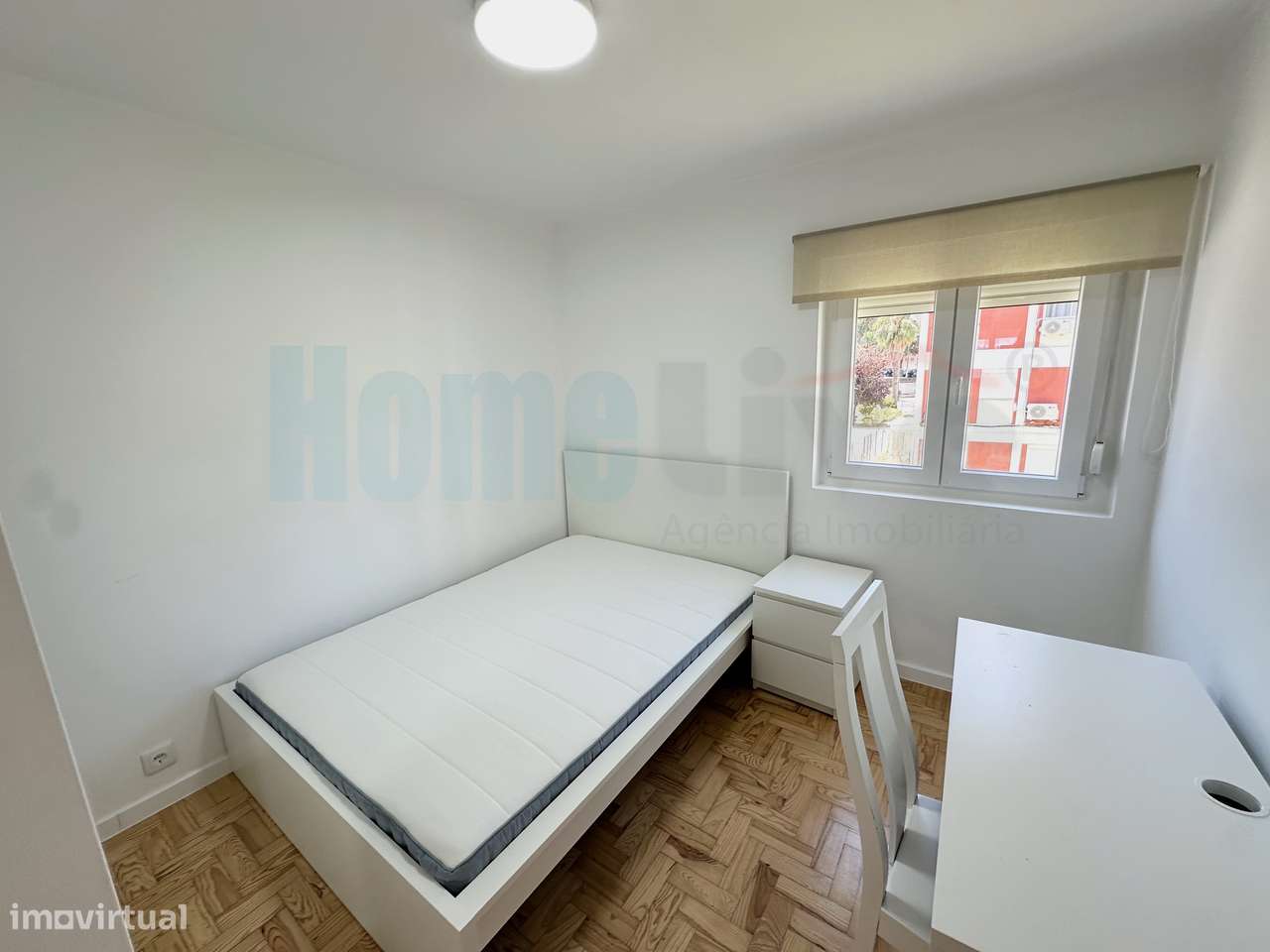 Apartamento T4 Remodelado e Mobilado Charquinho, Benfica-15