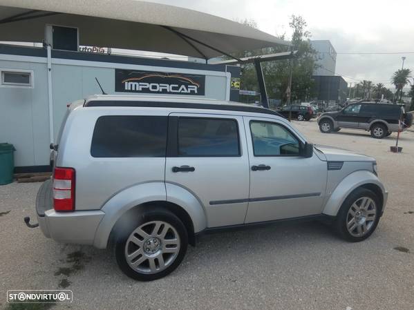 Dodge Nitro - 9