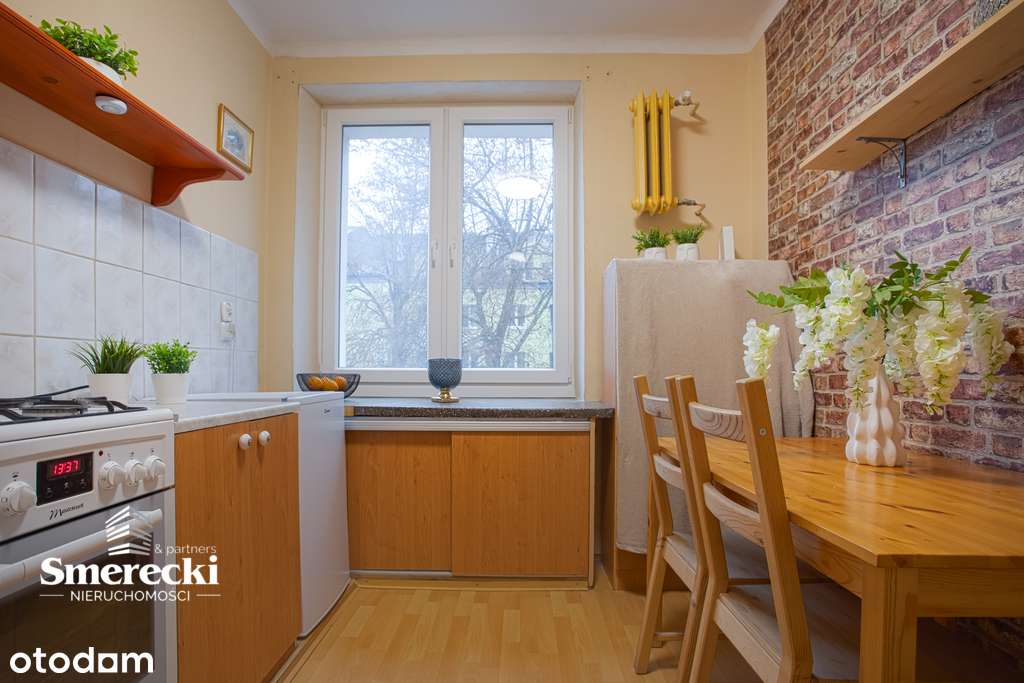 Dwupokojowe mieszkanie z balkonem na ul. Motorowej-0