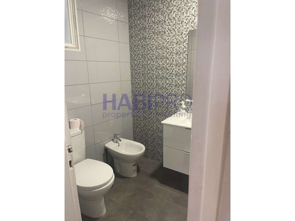 Santa Catarina apartamento T3 com terraço de 36 m2-8