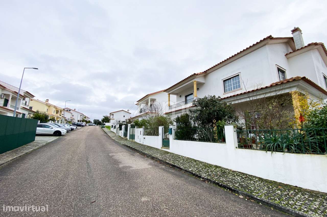 Moradia T4 com Garagem – Chamusca, Santarém - Grande imagem: 4/36