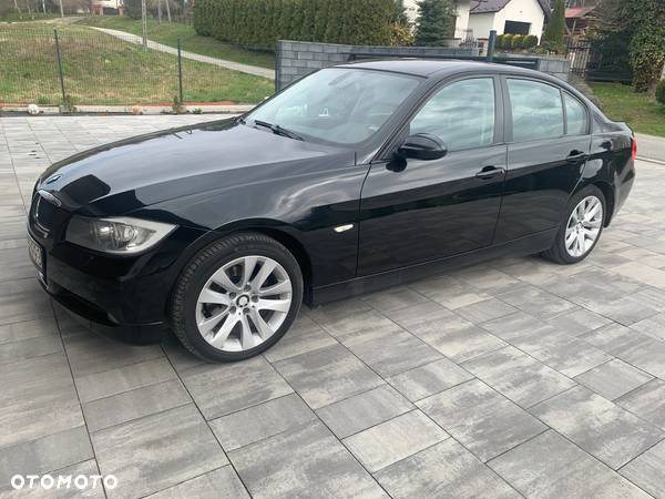 BMW Seria 3 320i - 3