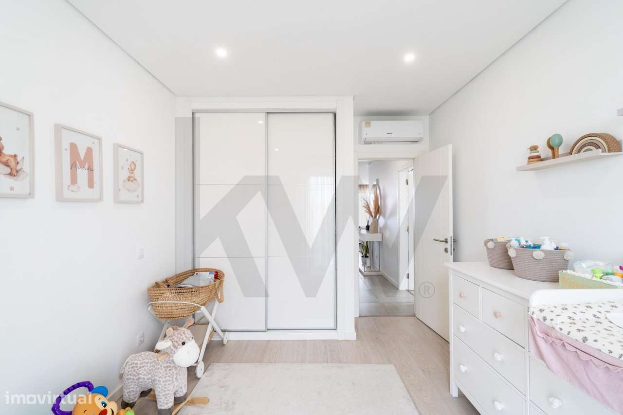 Exclusivo Apartamento T3 Contemporâneo de Alta Gama – Patacão, Faro-27