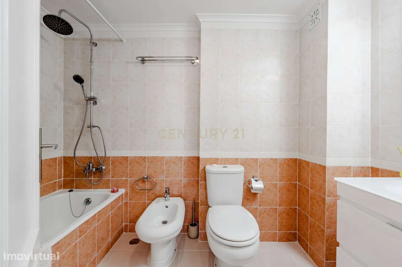Apartamento T2 em Rio de Mouro, Sintra.-22