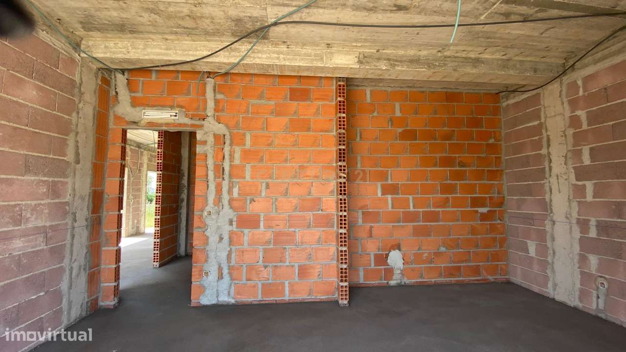 Moradia Nova T4 em Tomar | Vista para o Castelo | Arquitetura Contempo-14