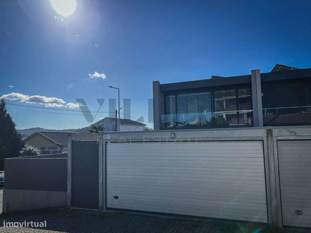 Moradia V4 em Guimarães-26