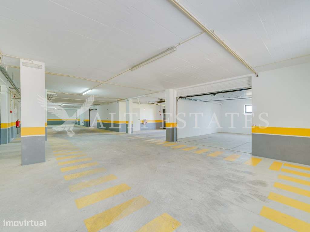 Apartamento Duplex T3 Virado a Sul com Vista Mar, Pronto a Estrear-30