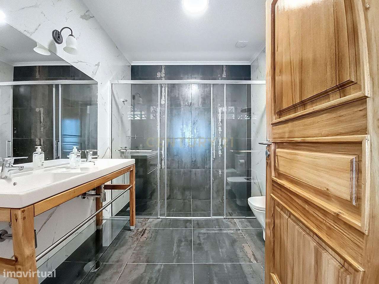 Casa Renovada com Vista Mar em Lomba da Fazenda, Nordeste-11