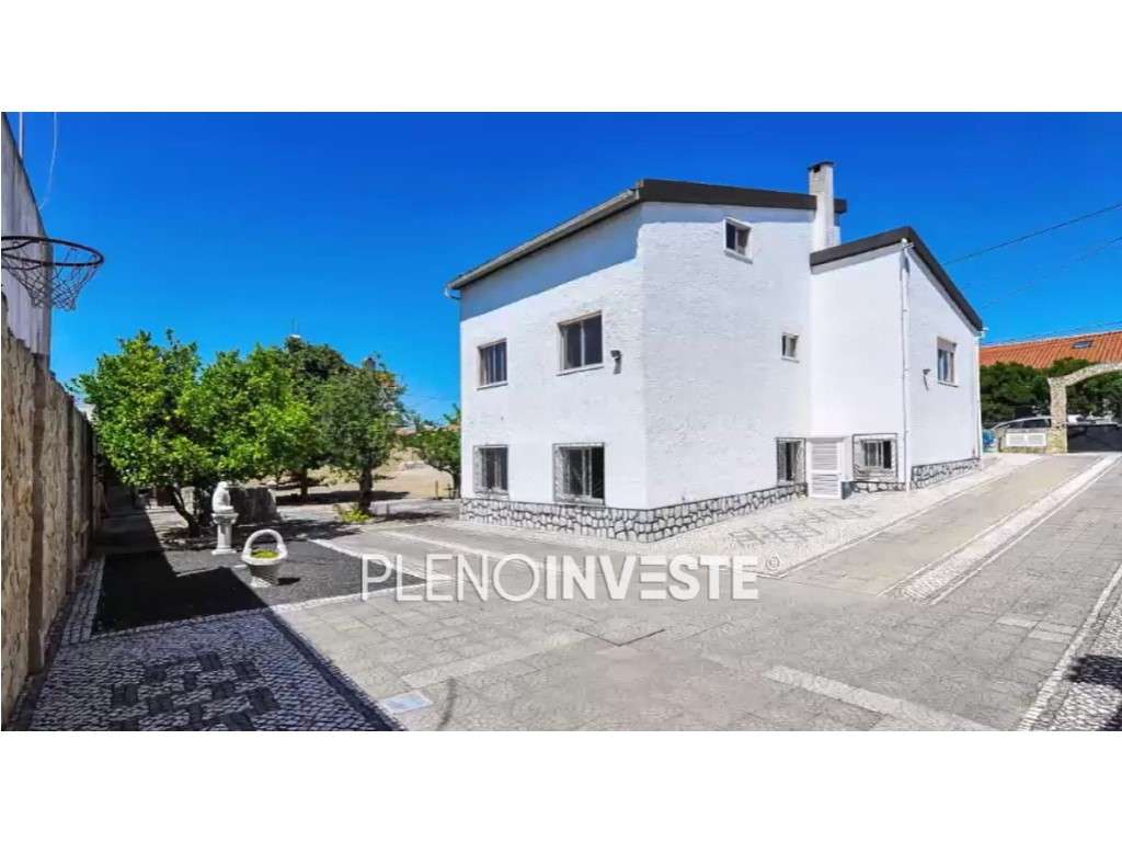 Moradia Isolada em Fernão Ferro-33