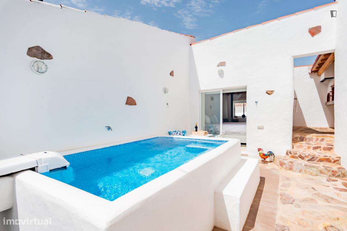 Estúdio - localizado em Evora - Grande imagem: 4/10