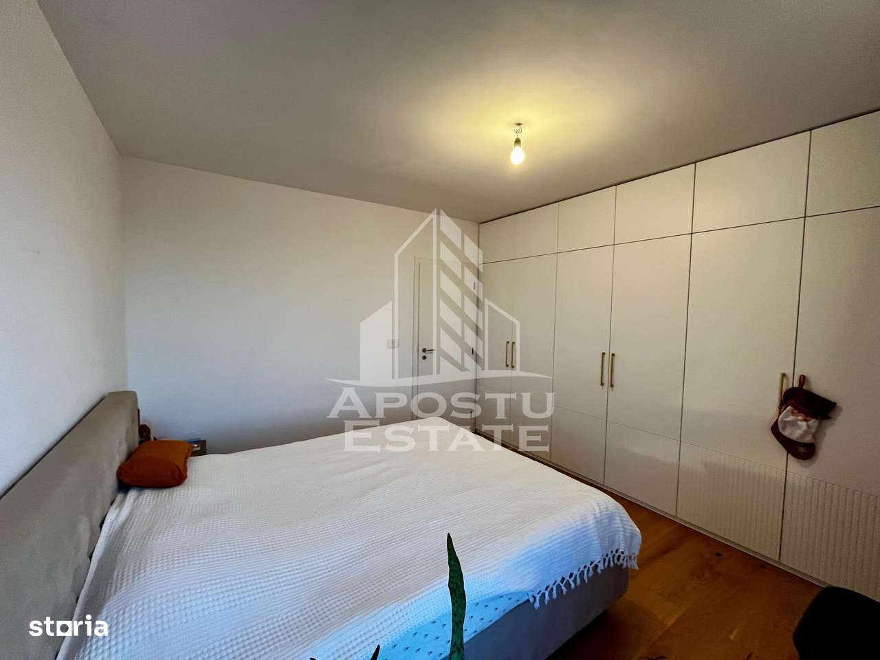 Apartament 2 camere,mobilat, bloc nou,etaj 9, zona Aradului - Imagine principală: 4/18