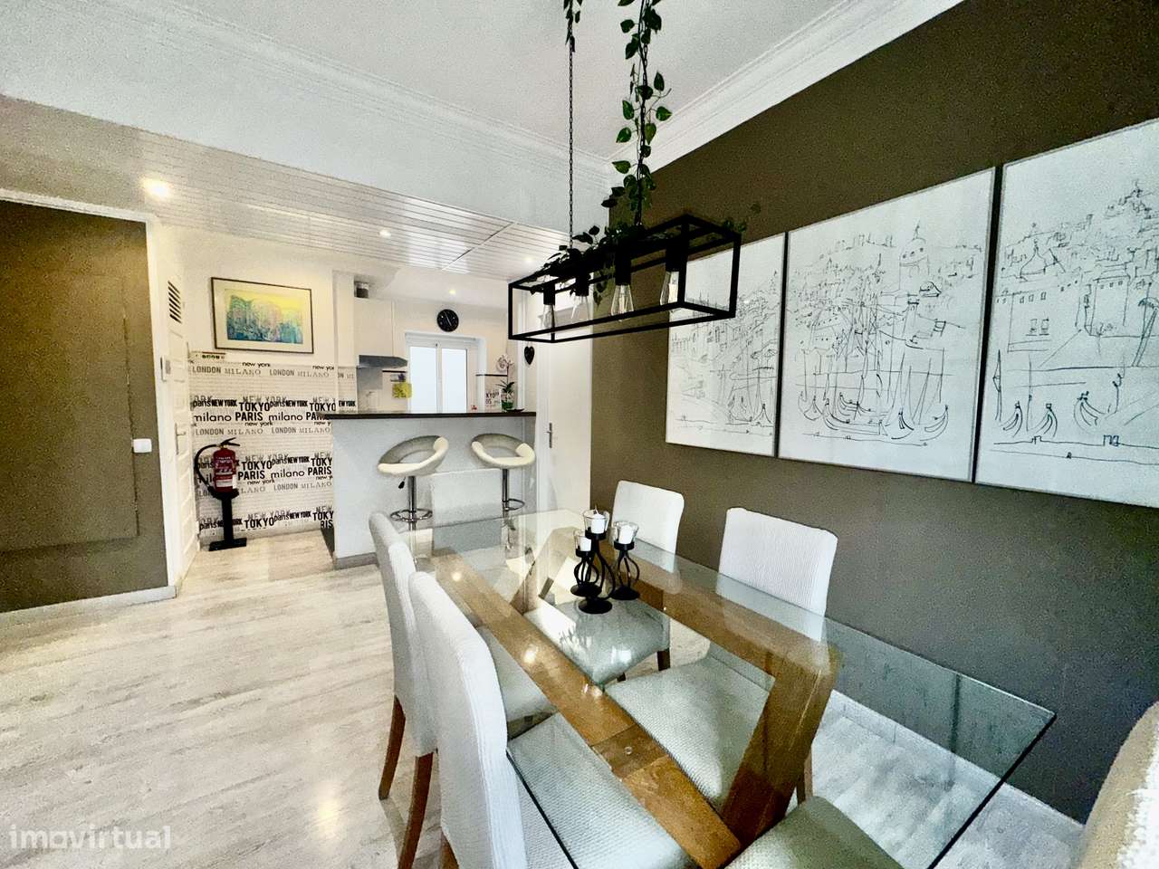 T2 renovado e mobilado em Campo de Ourique - Grande imagem: 2/40
