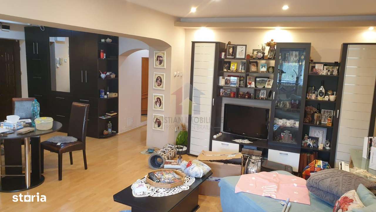 3 camere etaj 1, 2 balcoane, Mobilat si Utilat, decomandat, H.Botev - - Imagine principală: 3/17