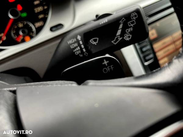 Volkswagen Passat Variant 2.0 TDI 4Motion BlueMotion Technology Highline DSG - 20