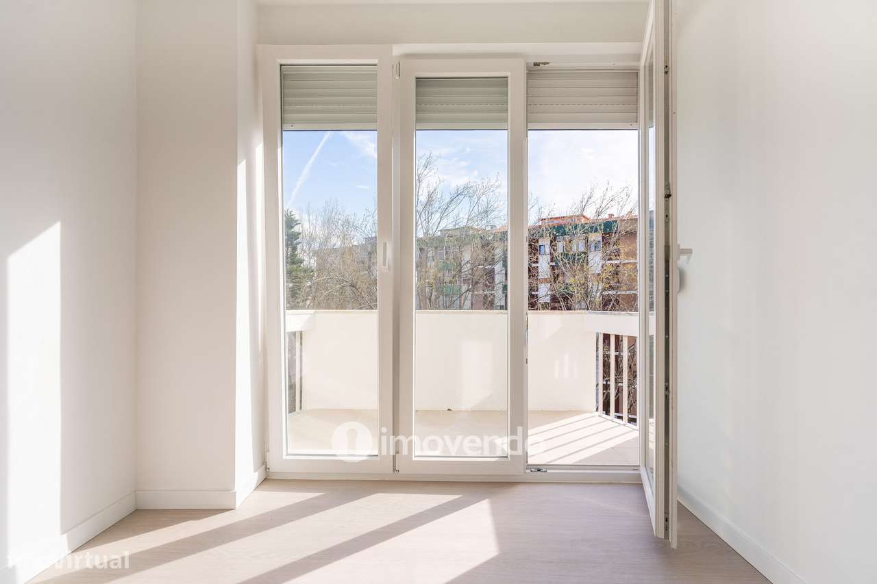 Apartamento T3 remodelado, com cozinha equipada, na Serra das Minas-15