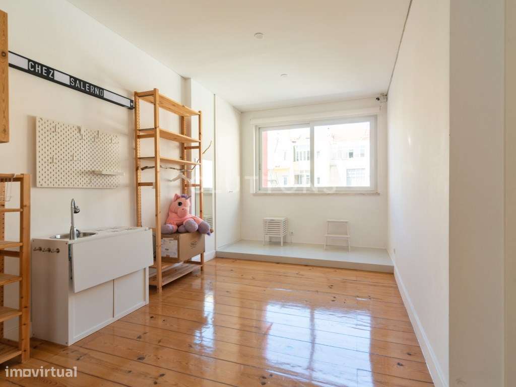 Moradia T4, 4 pisos, terraço, no coração de Campo de Ourique, Lisboa-16