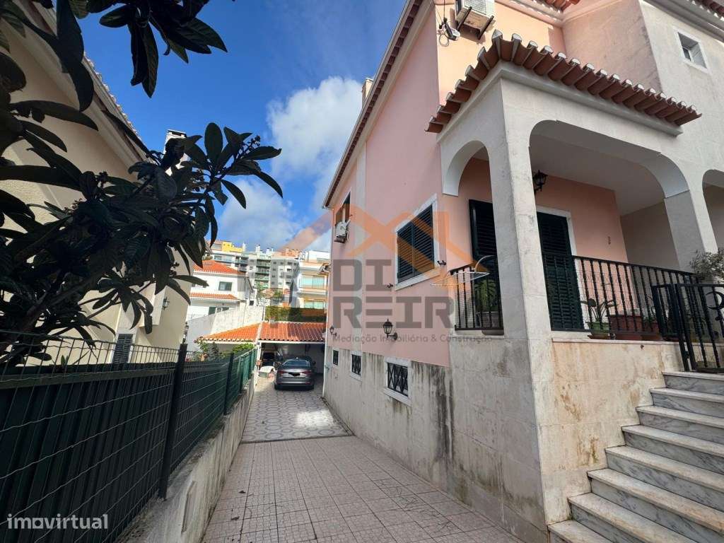 Um Exclusivo Predipereira!
Moradia T4+1, situada no Bairro Casal d... - Grande imagem: 4/52