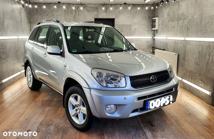 Toyota RAV4 2.0 VVT-i 4x4 - 2