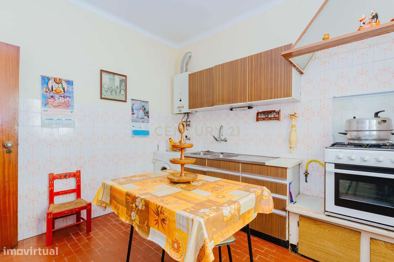 MORADIA T3 ALVERCA COM LOGRADOURO - Grande imagem: 4/40