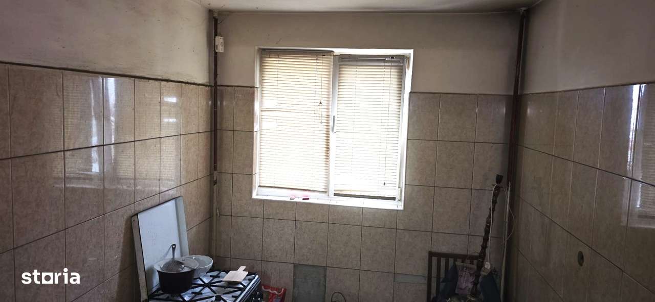 De vanzare - Apartament Metrou Costin Georgian-4