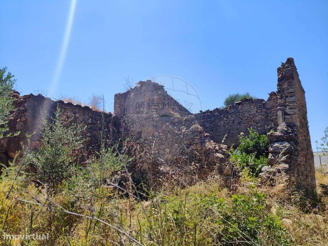 Terreno  para venda - Grande imagem: 2/15