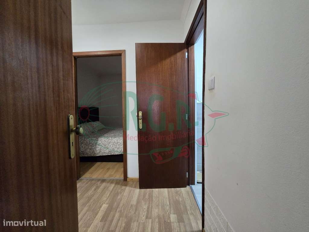 MORADIA T2 VISTAS RIO E PORTO-6