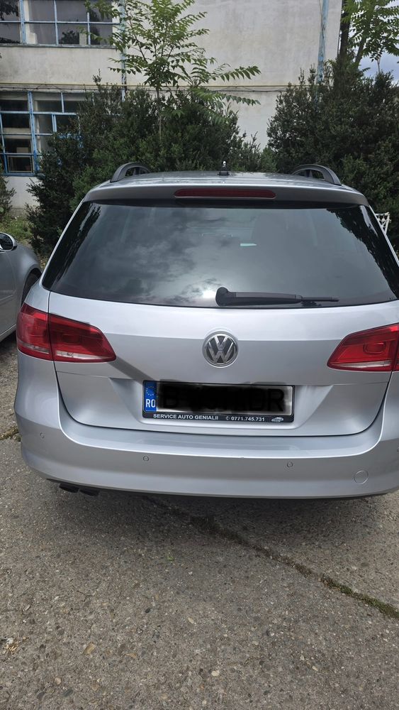 Volkswagen Passat B7 [2010 - 2014] 2.0 TDI DSG BlueMotion Technology Comfortline 2012