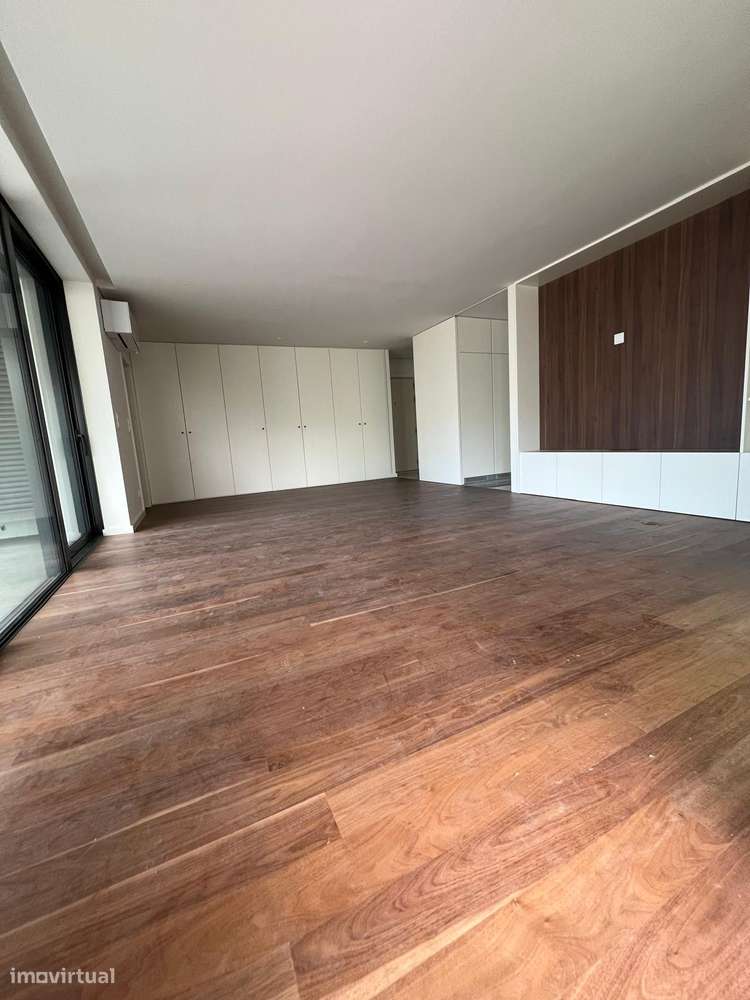 T 3 Novo V. N. Gaia  Av . República  Metro João de Deus Pronto Habitar-9