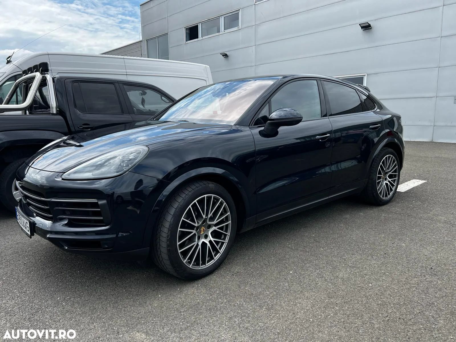 Porsche Cayenne Standard - 1