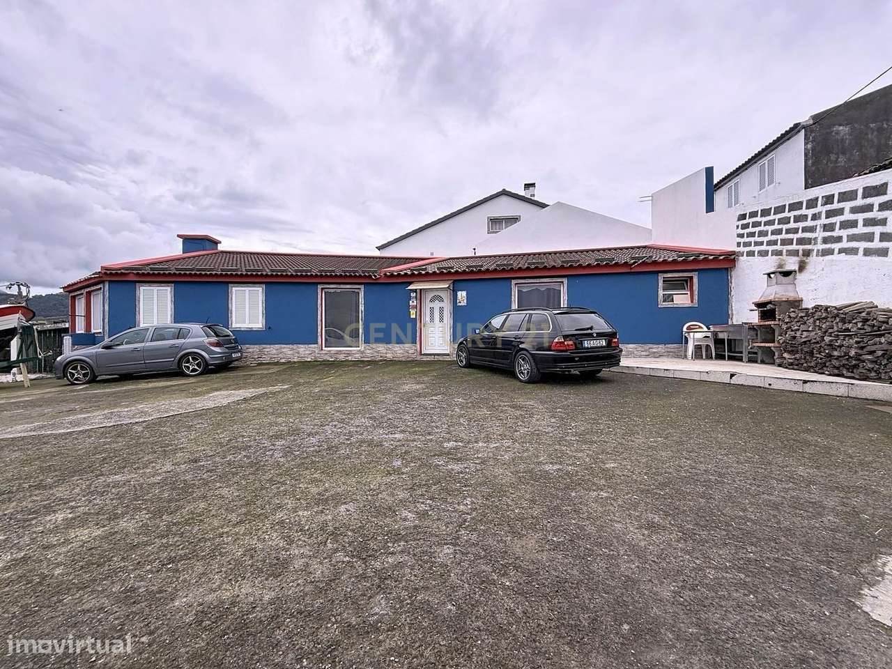 Zona Comercial com Oficinas e Moradia – Vista Mar e Serra na Lomba do - Grande imagem: 4/18