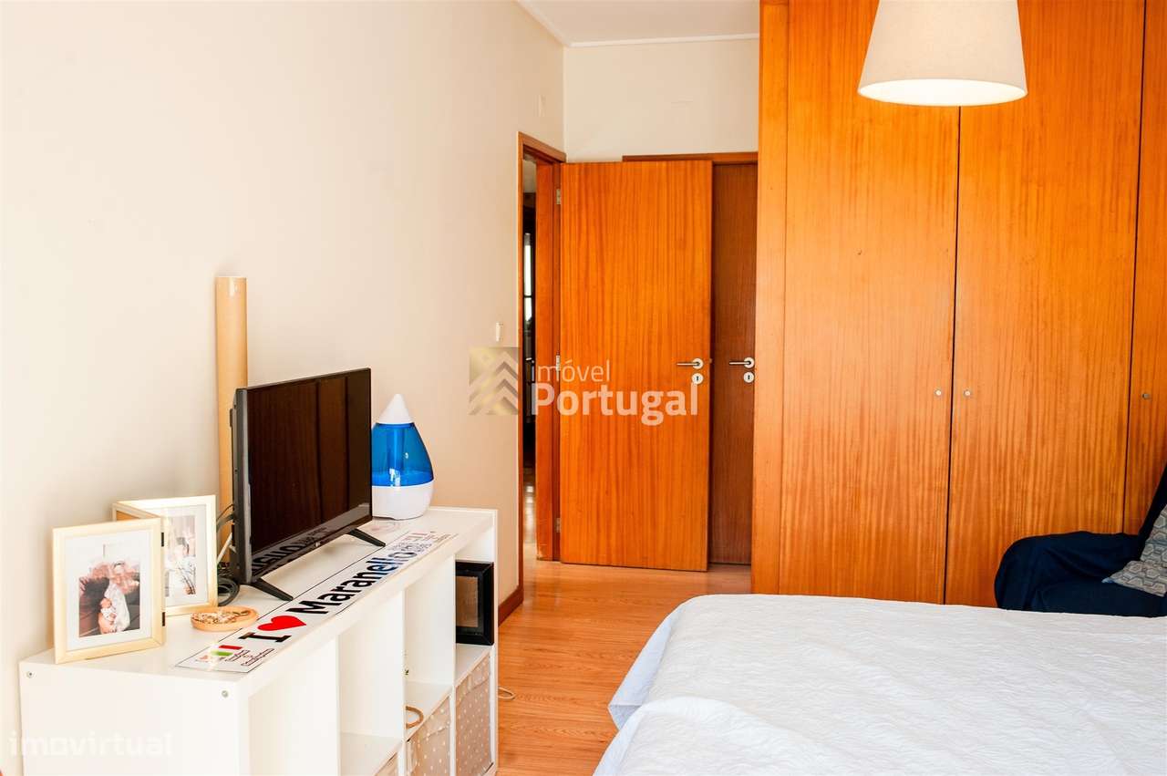 Apartamento T3 com terraço e churrasqueria-17