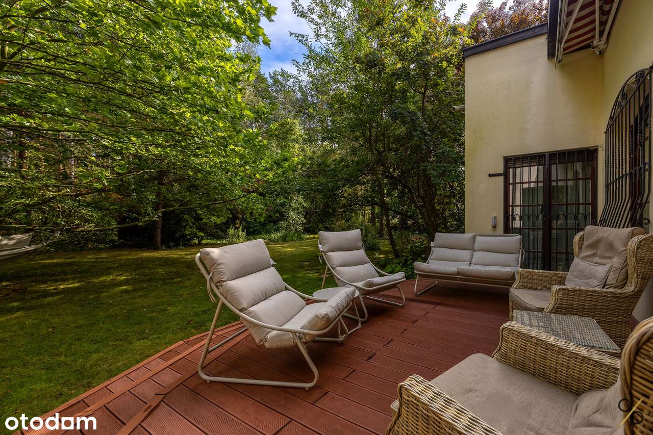 Willa w Radości - 744 m², działka 3000 m², komfort, las za oknem i SPA-11