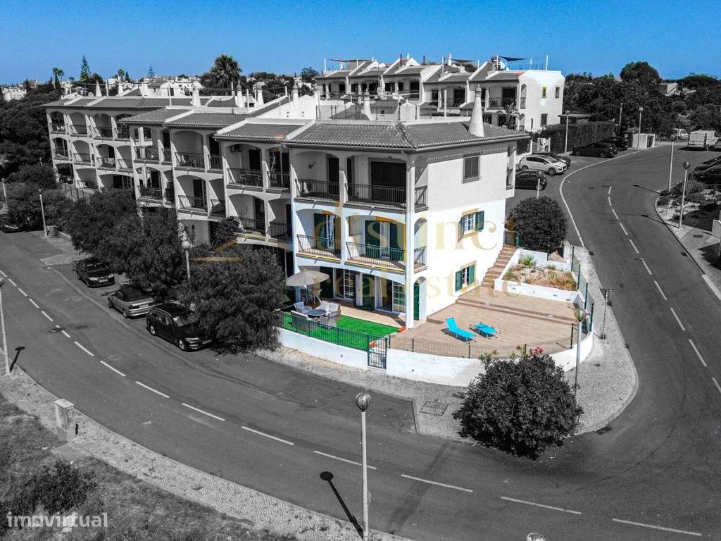 Apartamento Exclusivo Duplex T2 com Logradouro, Vista Mar e Piscina... - Grande imagem: 4/28